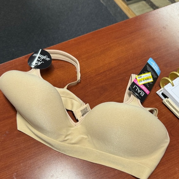 Bali Other - Bali wireless bra 36B // 102246